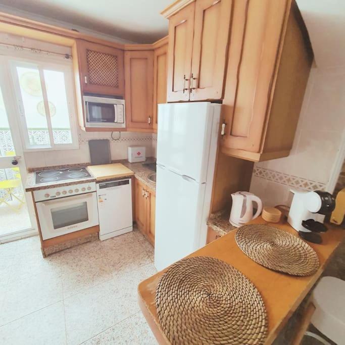 הוילה Soleada Casa En נרחה מראה חיצוני תמונה